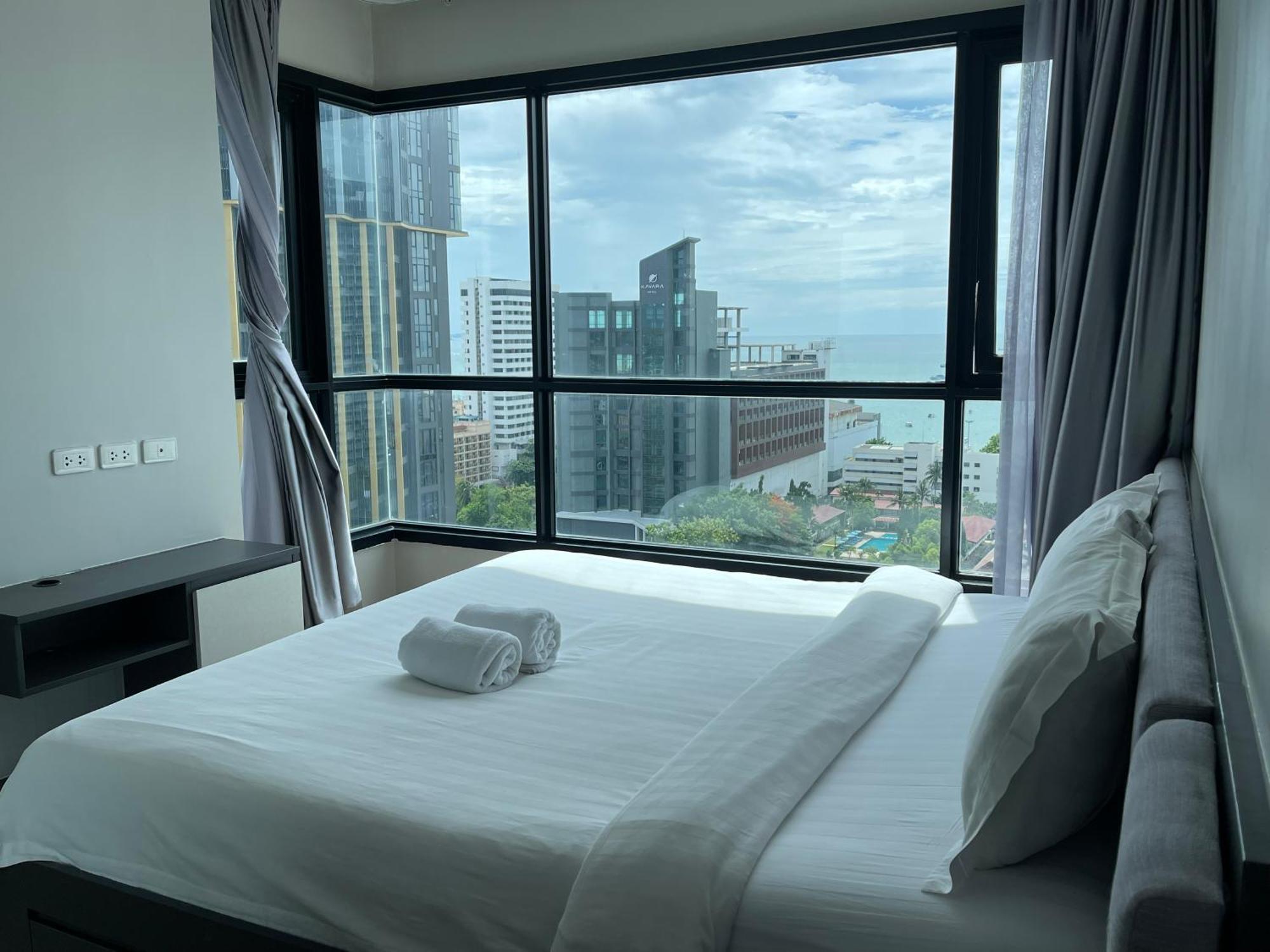 Apartament The Base Pattaya By Feng Zewnętrze zdjęcie